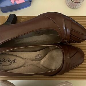 Soft Styles A Hush Puppies Company Brown Pumps